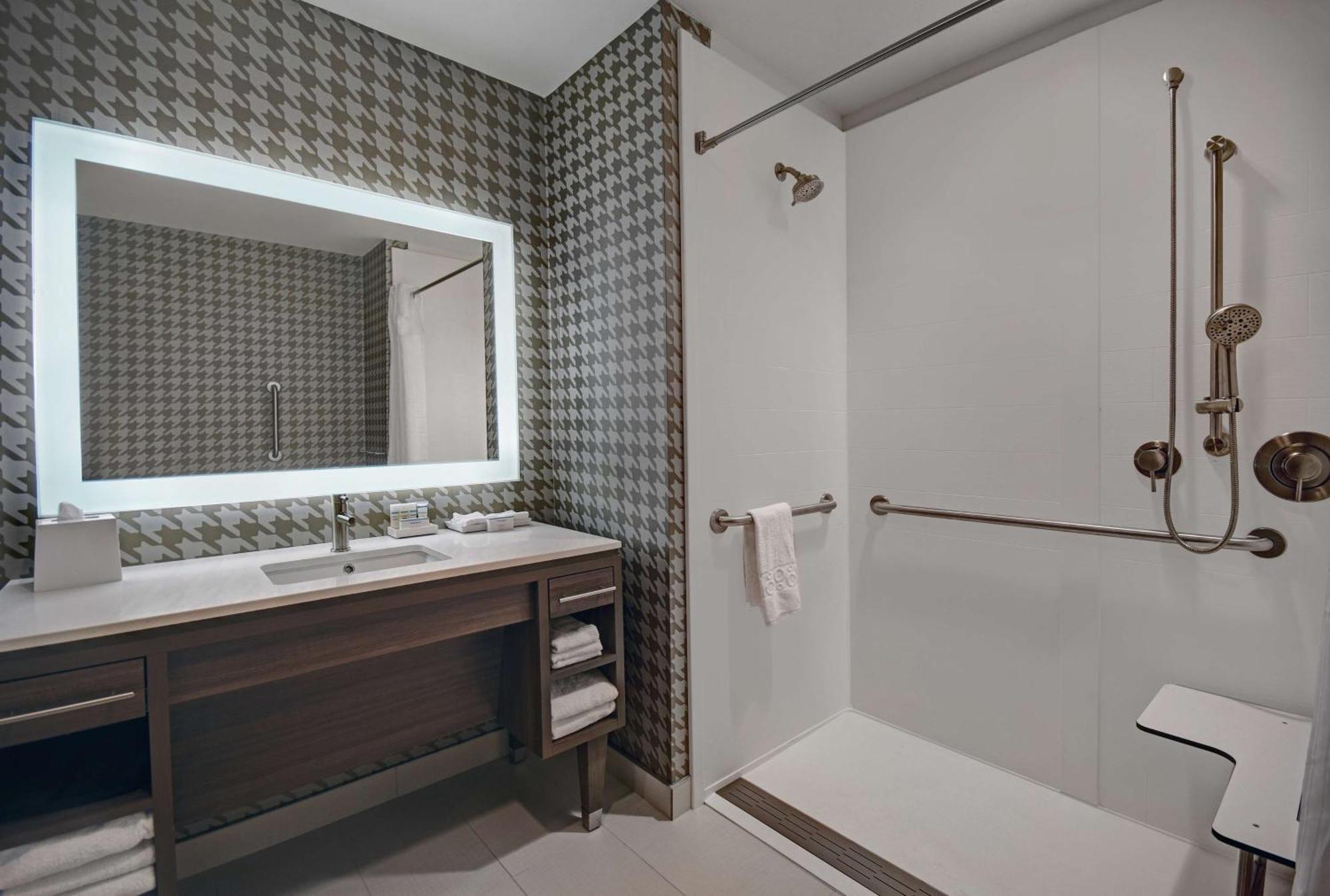 Home2 Suites By Hilton Raleigh North I-540 מראה חיצוני תמונה