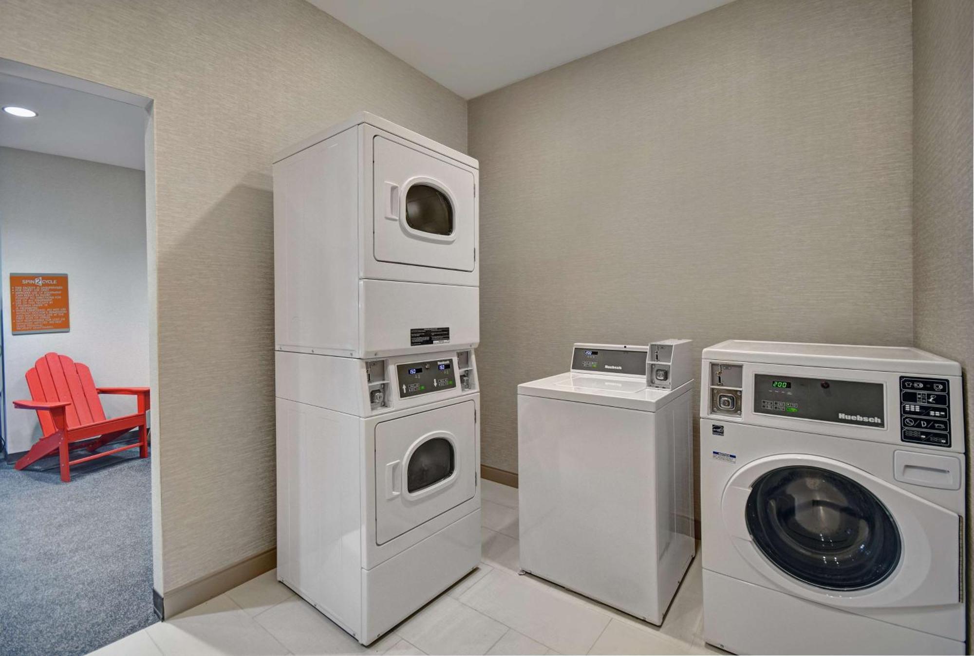 Home2 Suites By Hilton Raleigh North I-540 מראה חיצוני תמונה